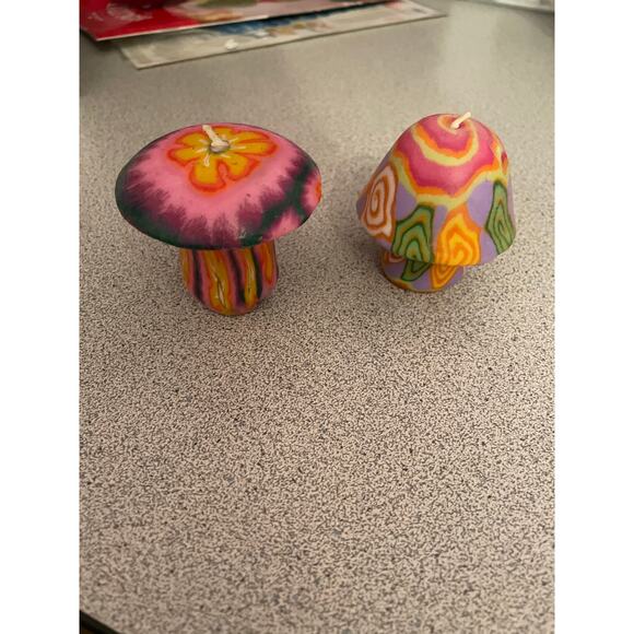 Vintage Y2K mini mushroom candles - Picture 1 of 2
